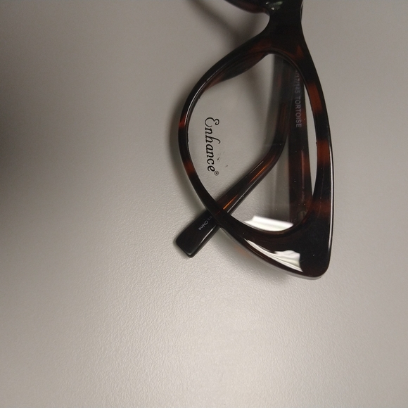 Tortoise shell Glasses - Picture 2 of 7